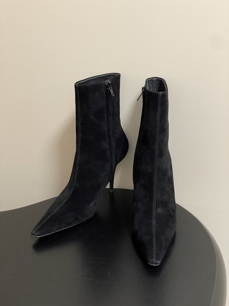 Y51 boots